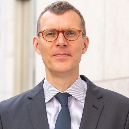 Dr. Christoph Hübner