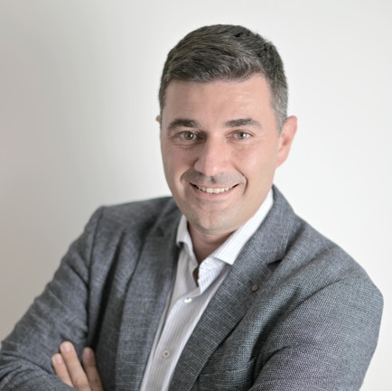 Artem Leonov